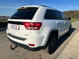 Jeep Grand Cherokee Laredo*4x4*Aut.*AHK*Xen*SHZ*Temp* - Jeep Gebrauchtwagen von 2013