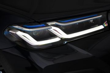 BMW 530d xDrive Touring M Sport PANO HUD RFK AHK 19"