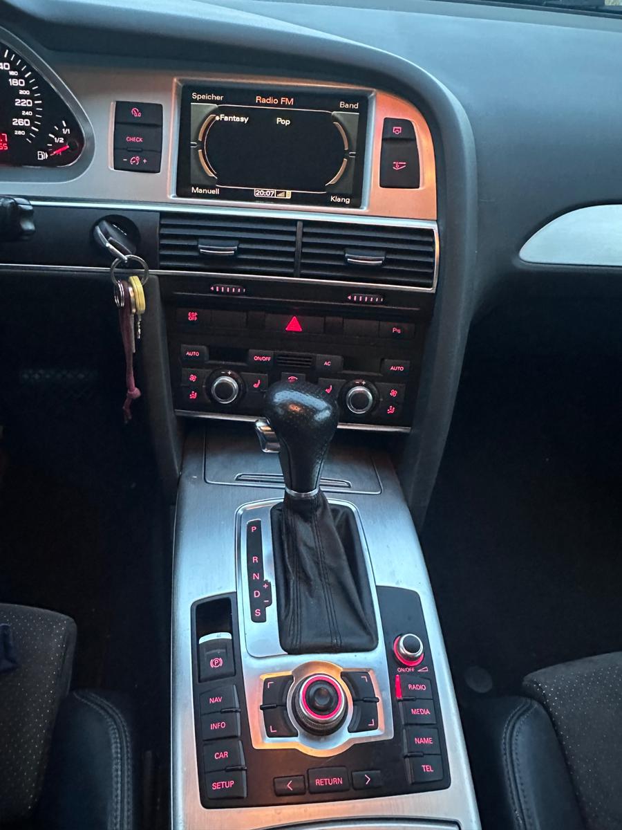 Audi Quattro 2009 — photo 5