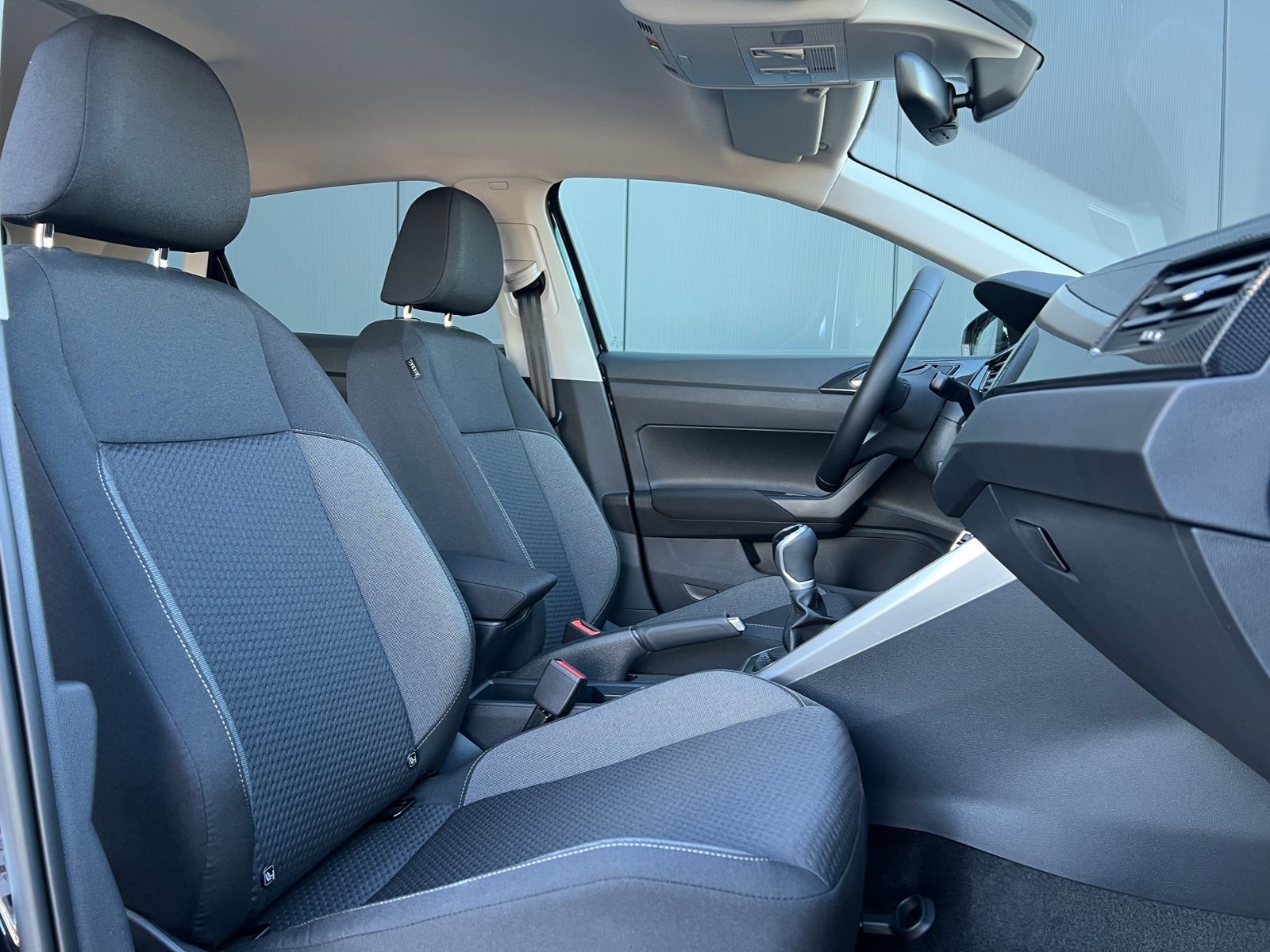 Fahrzeugabbildung Volkswagen Polo Life 1.0 TSI *LED, Klima, Sitzhzg., App-Con