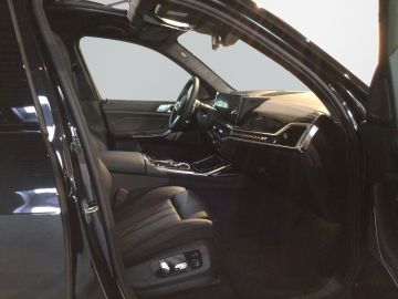 BMW X7 - 11