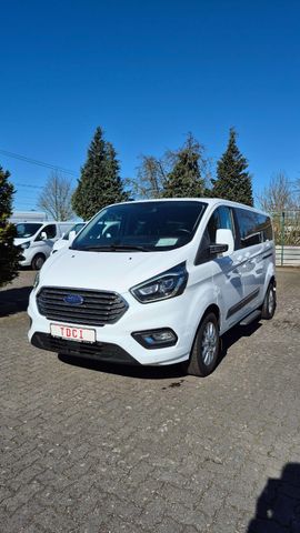 Ford Tourneo Custom 320 L2 Tourneo