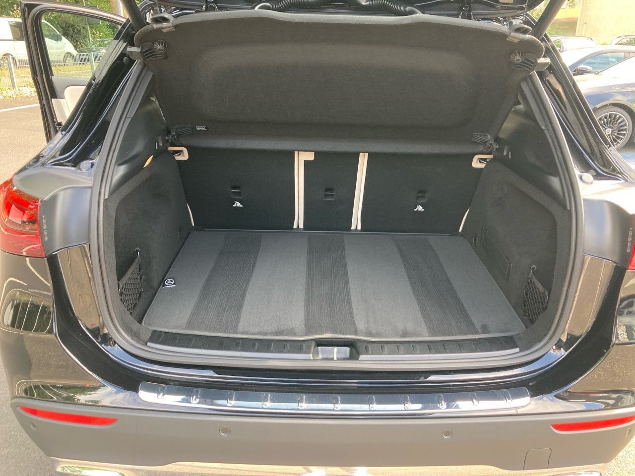 Mercedes-Benz GLA 180 LED Keyl-GO Kamera Laderaump Klimaautom foto 12