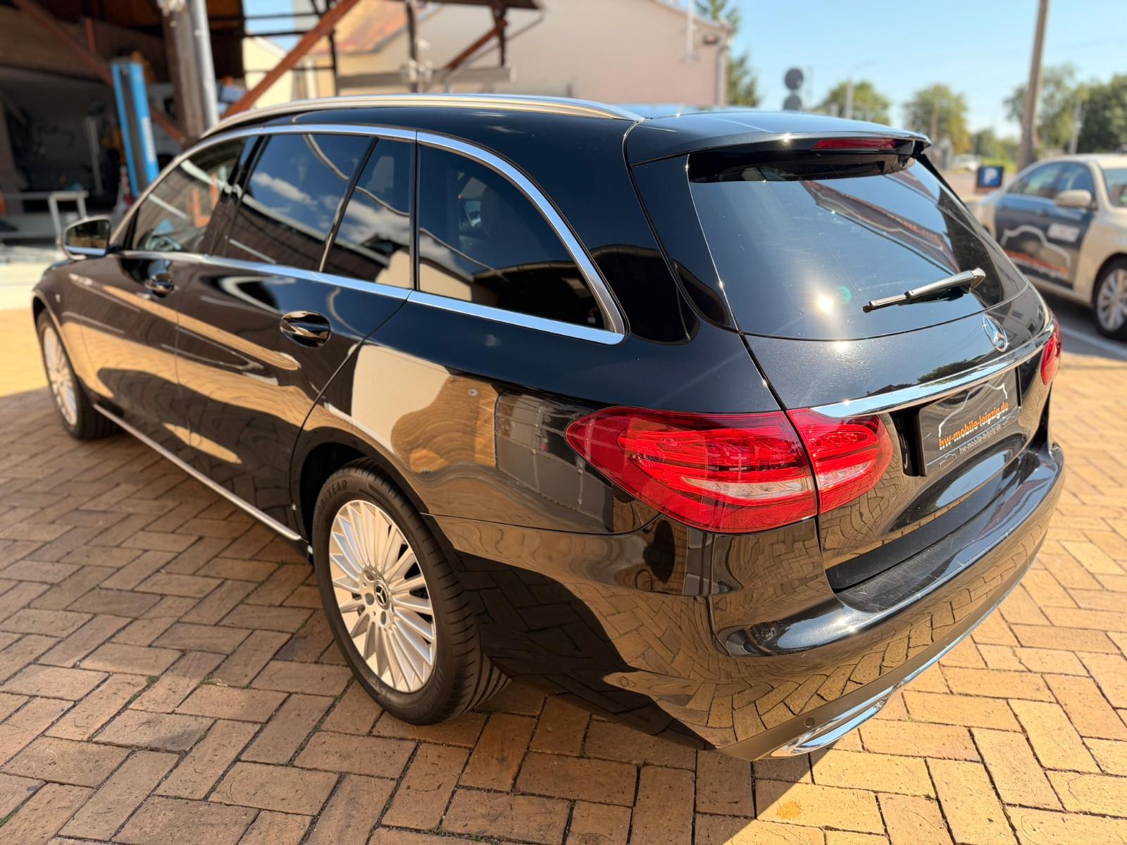Mercedes-Benz C 180 T CGI Exclusive SHZ PDC Teilleder WR LED