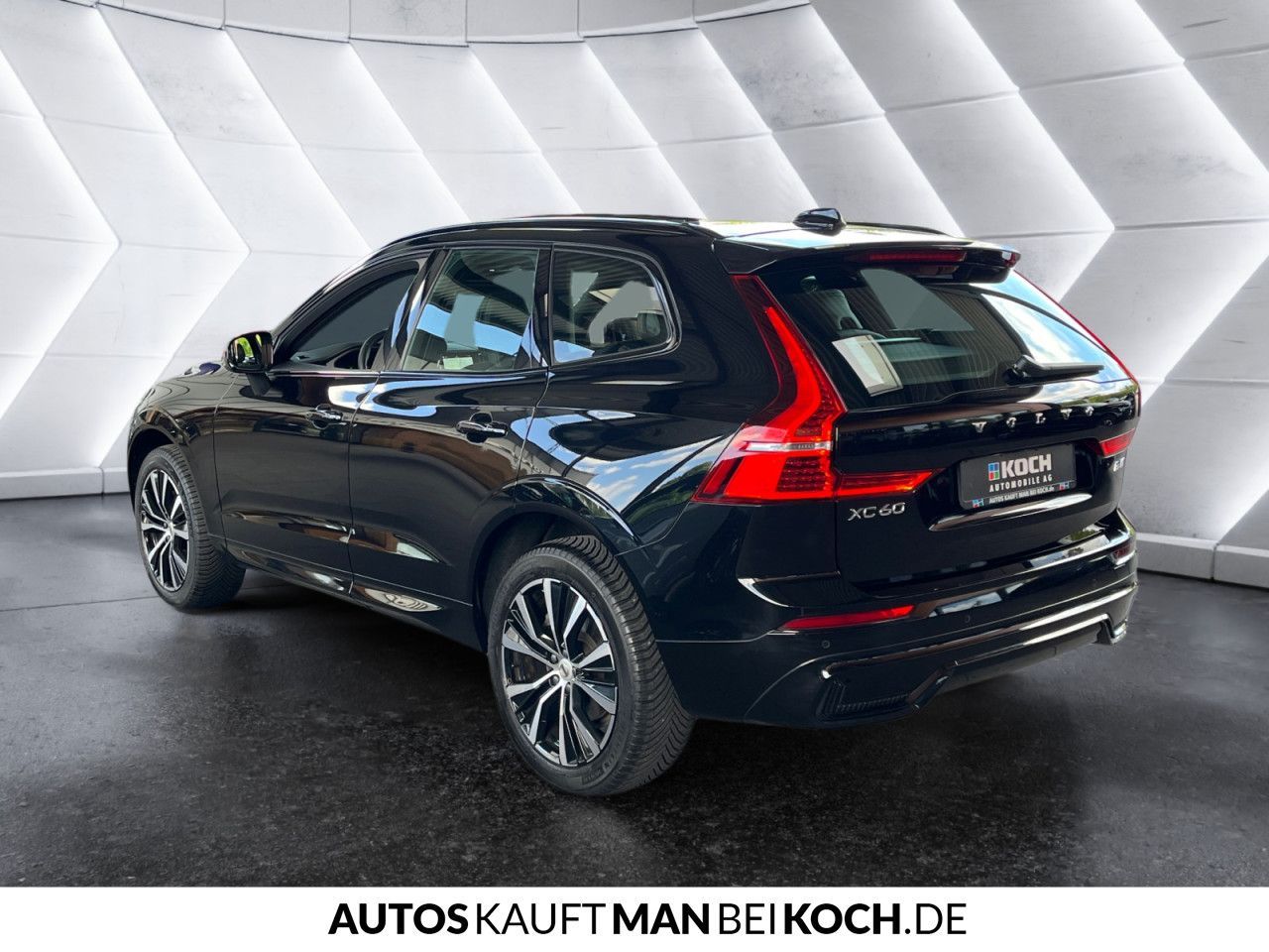 Volvo XC60 B4 D AWD Ultimate Dark ACC BLIS HUD PANO foto 4