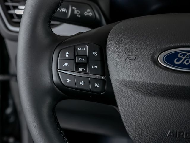 Ford Focus 1.0 Titanium X Intelligent Drive Assist