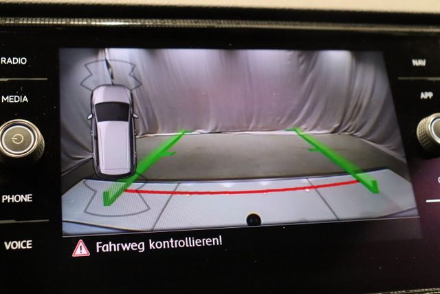 Golf Sportsvan 2.0 TDI DSG ACC NAVI AHK BT KAMER