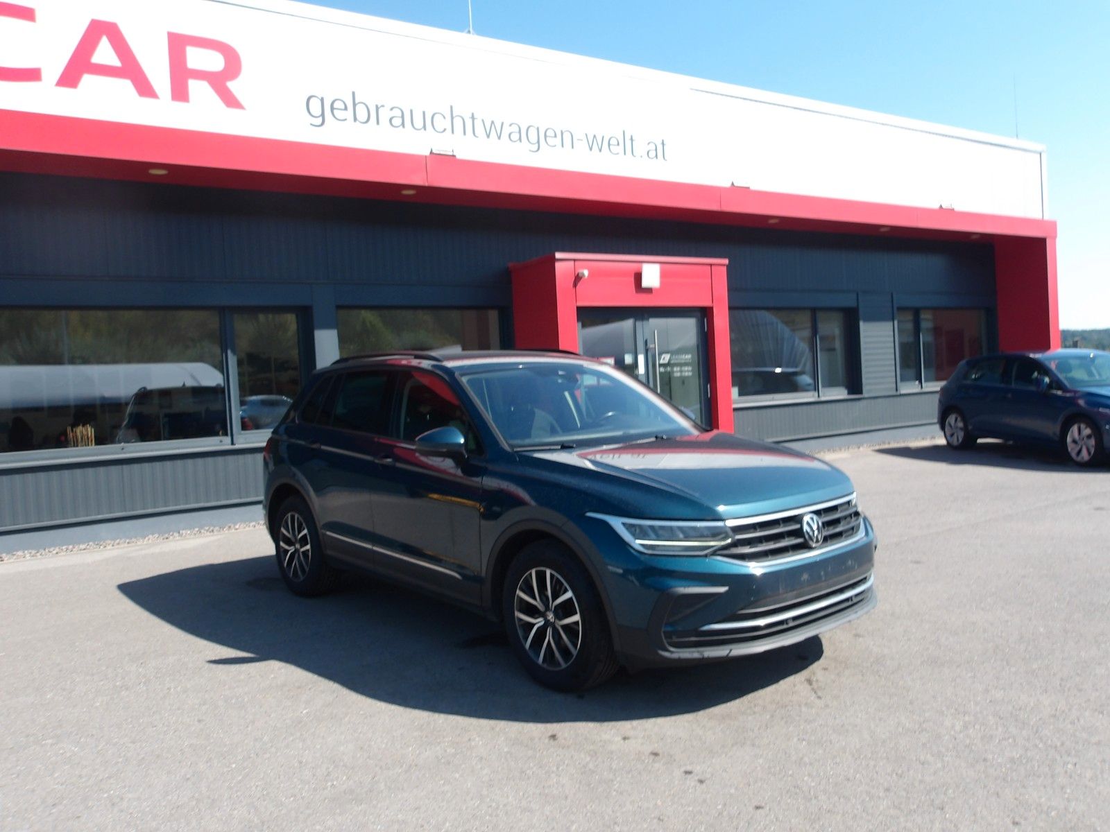 Volkswagen Tiguan Life TDI DSG "AHV" EXP € 13250.-- imagem 3