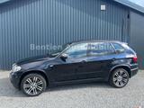 BMW X5 M50d Head-Up,Panorama,Leder,AHK,Kamera,Navi - BMW X5 aus 2012 mit Diesel-Antrieb