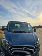 Ford Tourneo Custom Plug-in-Hybrid (PHEV)   - Ford Tourneo Custom mit Hybrid-Antrieb: Automatik