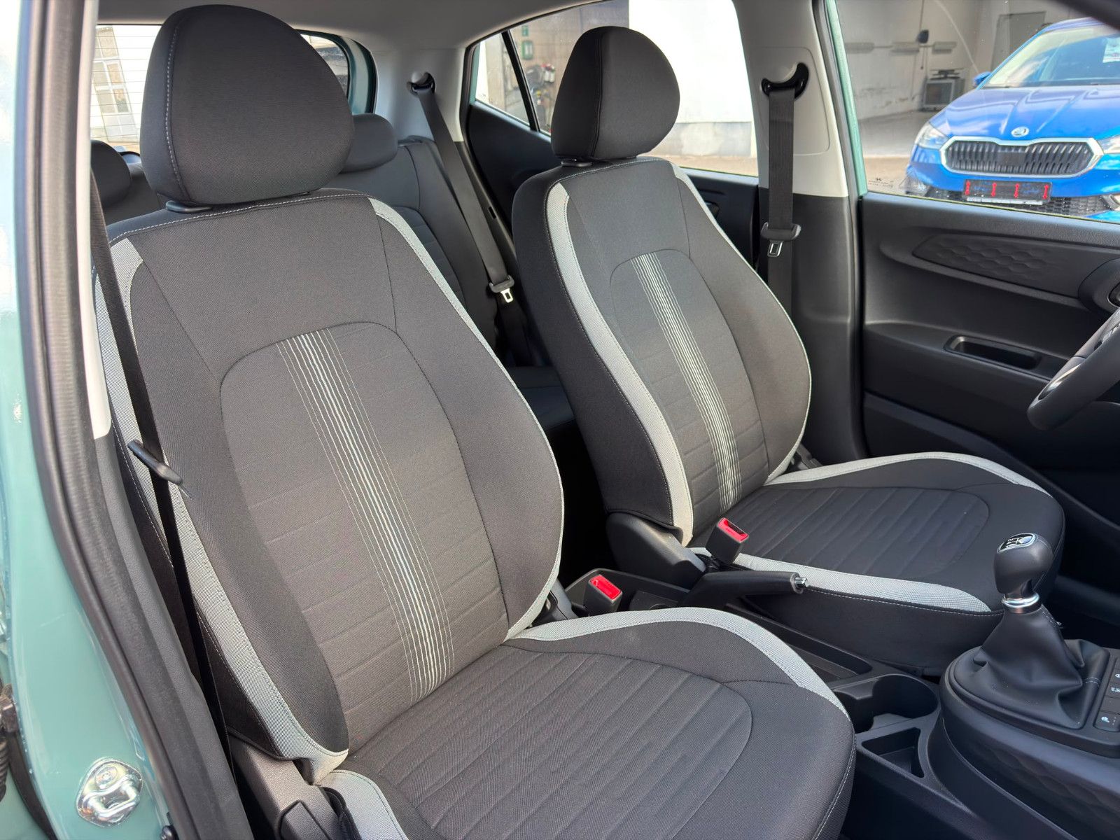 Fahrzeugabbildung Hyundai i10 1.0 Trend *Klima*Navi*CarPlay*PDC*RFKamera*