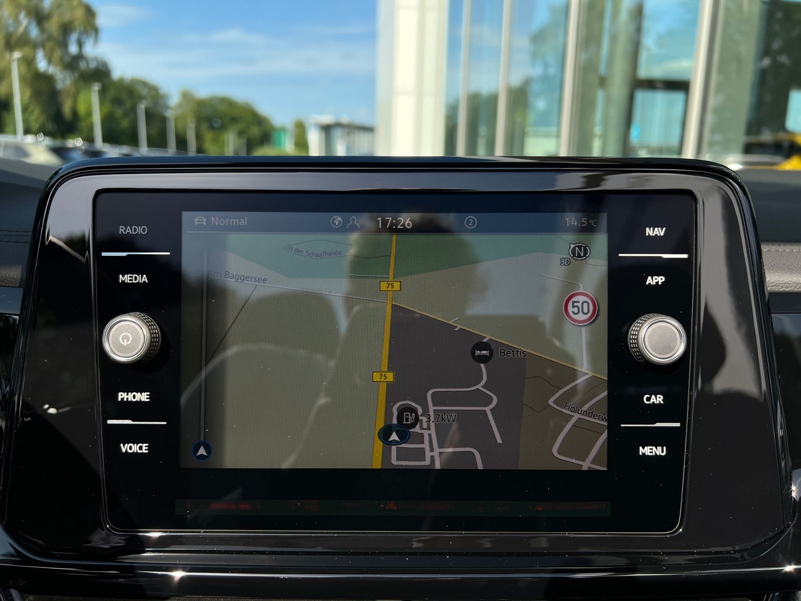 Fahrzeugabbildung Volkswagen T-Roc Cabriolet  R-Line 1.5 TSI DSG *AHK, Black
