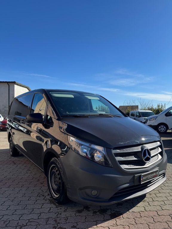 Image of Mercedes-Benz Vito