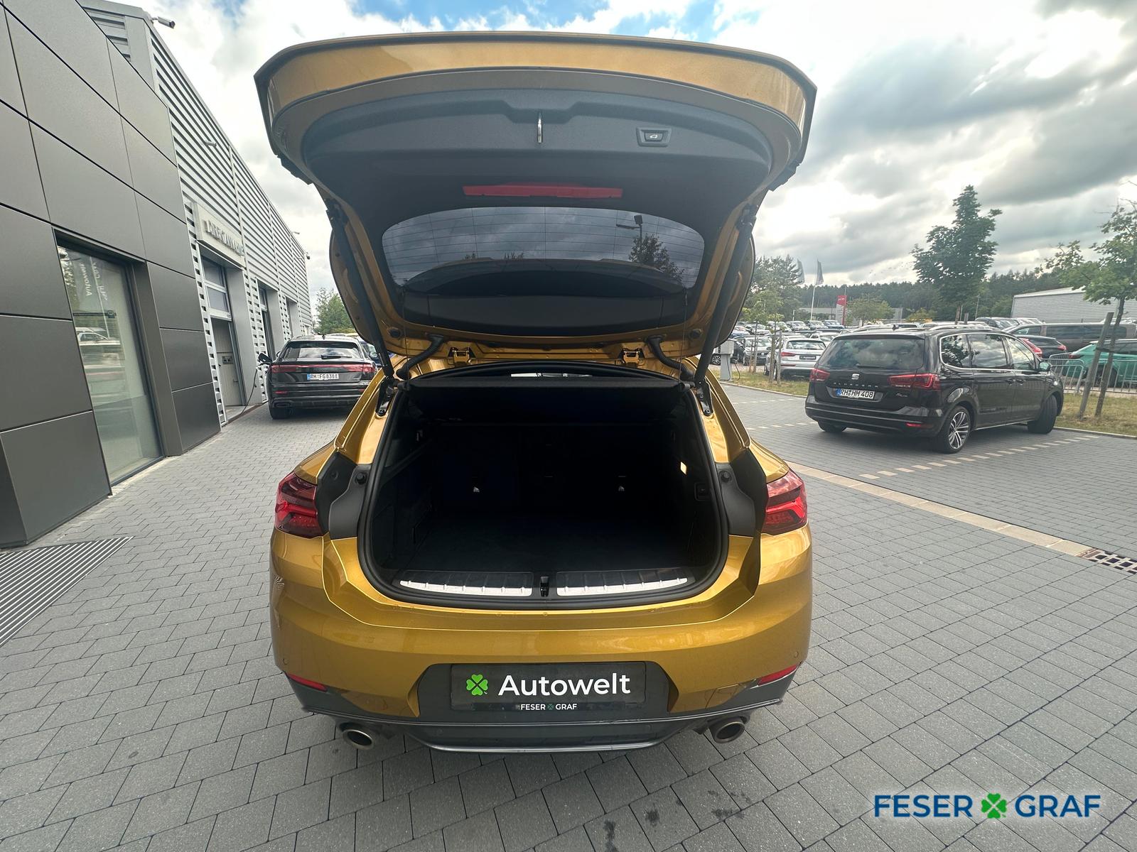 BMW X2 M35i xDrive NAVI/HuD/PANO/LED/SHZ, миниатюра 7