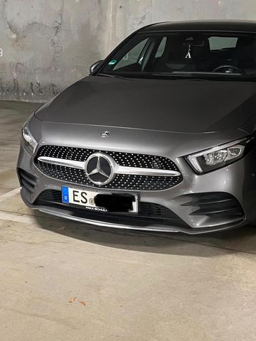 MERCEDES-BENZ A 200 - AMG Line