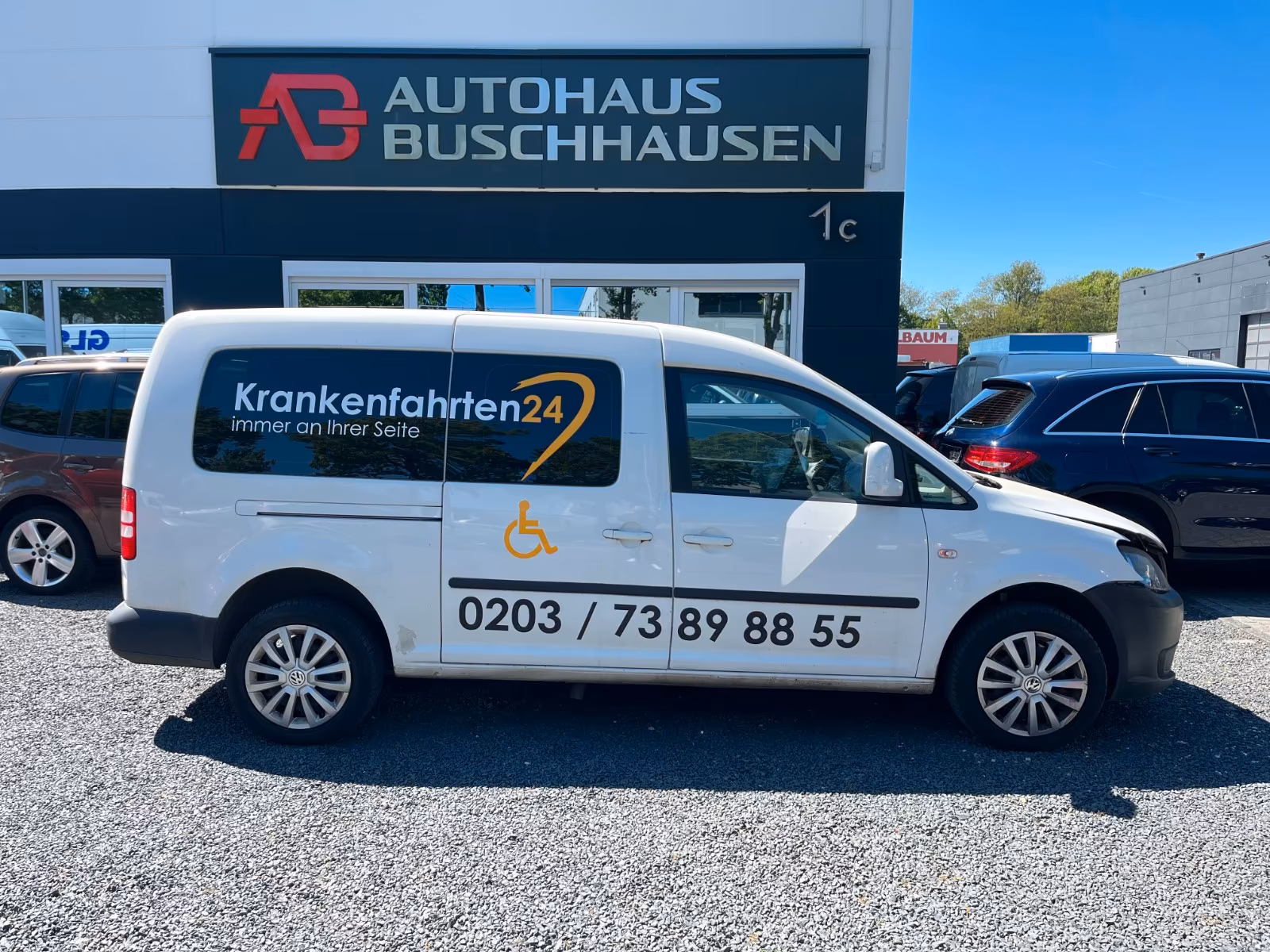 Volkswagen Caddy 1.6TDI Kasten/Kombi Maxi*Rollstuhlumbau