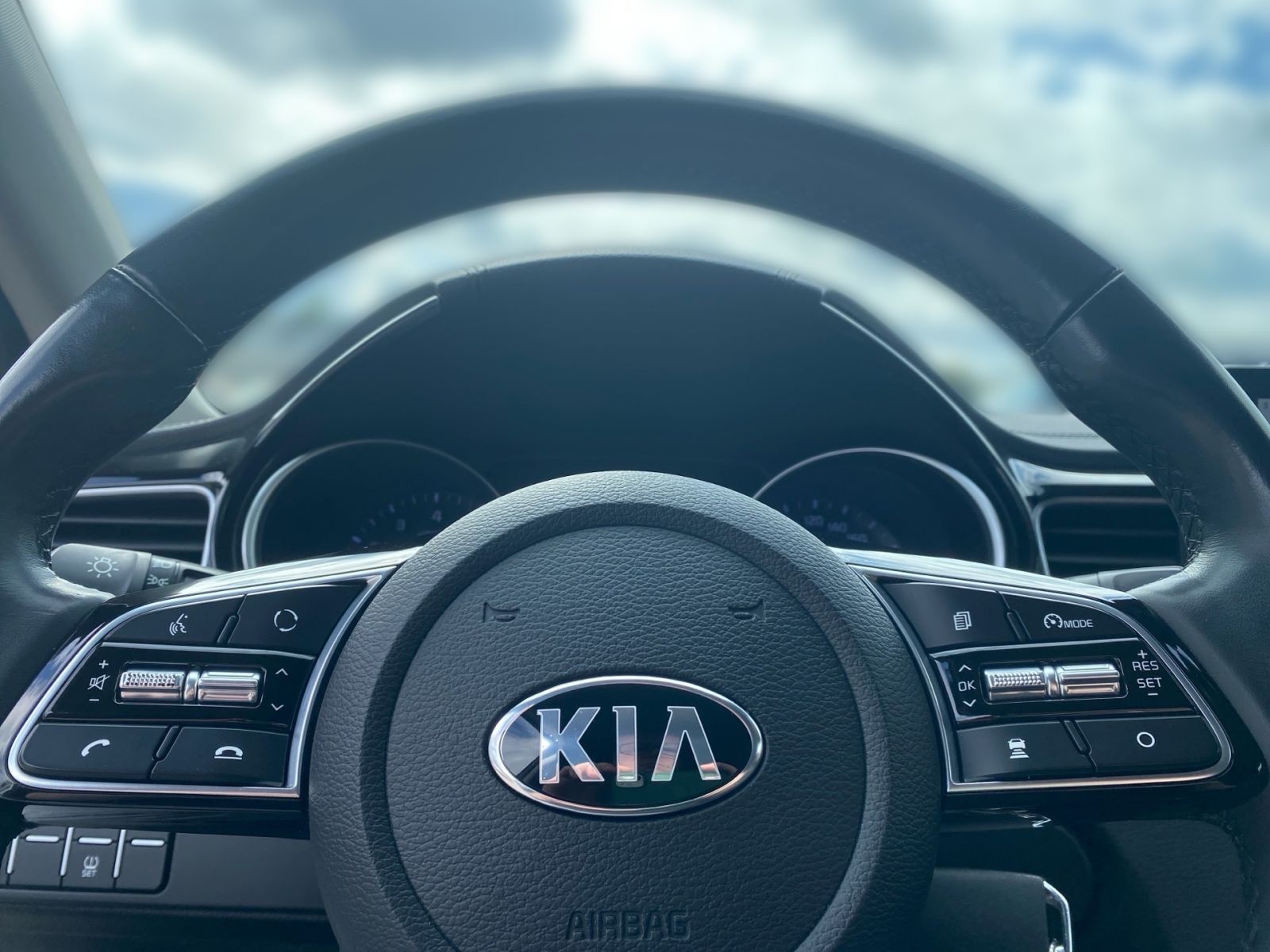 Fahrzeugabbildung Kia Xceed 1.5 T-i DCT7 Vision +AHK +WR +Standheizung