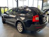 Skoda Octavia Combi Scout 4X4 *TÜV Neu*Xenon* - Skoda Octavia aus 2012 mit Diesel-Antrieb: Kombi