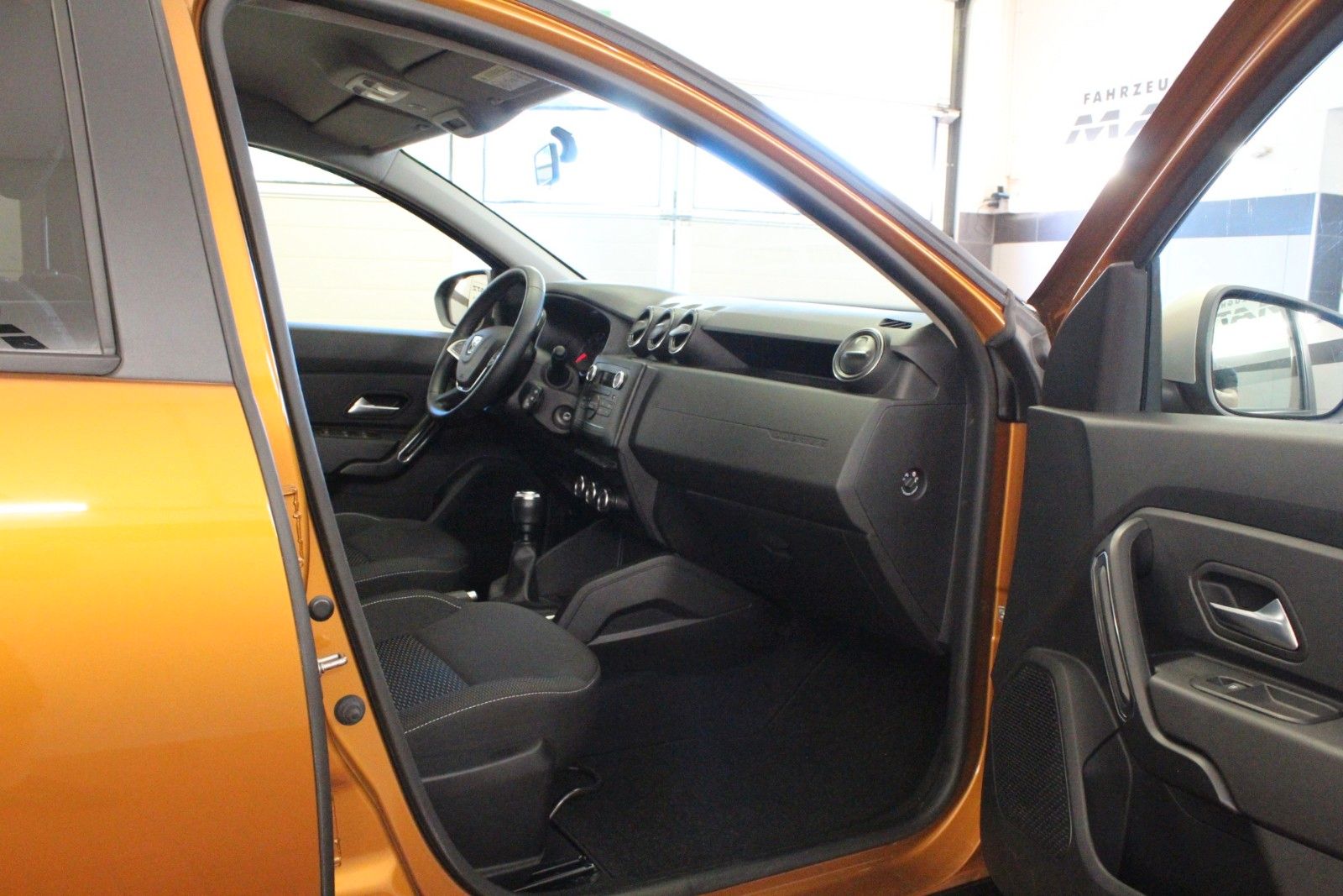 Fahrzeugabbildung Dacia Duster TCe 100 ECO-G LPG Comfort*Allwetter