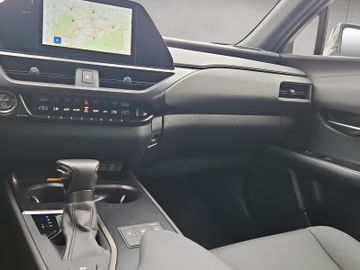 Lexus UX - 11
