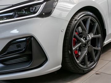 Ford Focus Turnier ST X Kamera Styling-Paket Nav B&O
