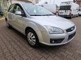 Ford Focus Lim. Ghia - Ford Focus aus 2005: Ghia