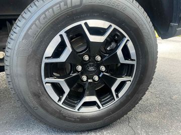 Ford F 150 Lightning SXT AWD  Elektro 2023 dunkelblau