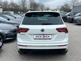 Volkswagen Tiguan 2.0 TDI R-Line High.4M PANO*360°AHK*20HUD - Volkswagen Tiguan: 3.0