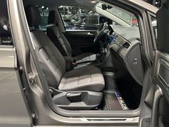 VW Golf Sportsvan - Ansicht 40