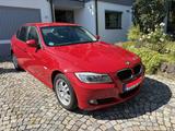 BMW 318i - top zustand, Klima, 8-fach, TÜV 10/26  - BMW: F10