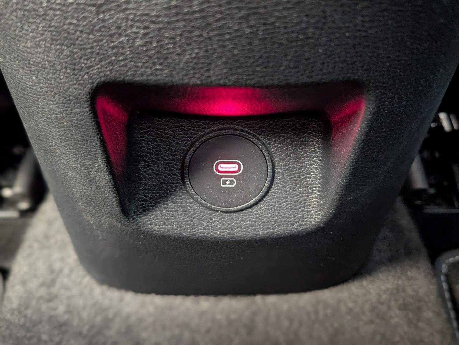 Fahrzeugabbildung Kia cee'd Sportswagon 1.5 DCT Ultimate LED CAM ACC
