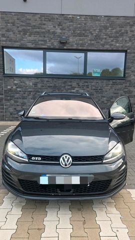 VW Golf