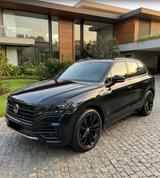 Volkswagen Touareg 3.0 V6 TFSI 4MOT. R-Line / nur 13.850 km