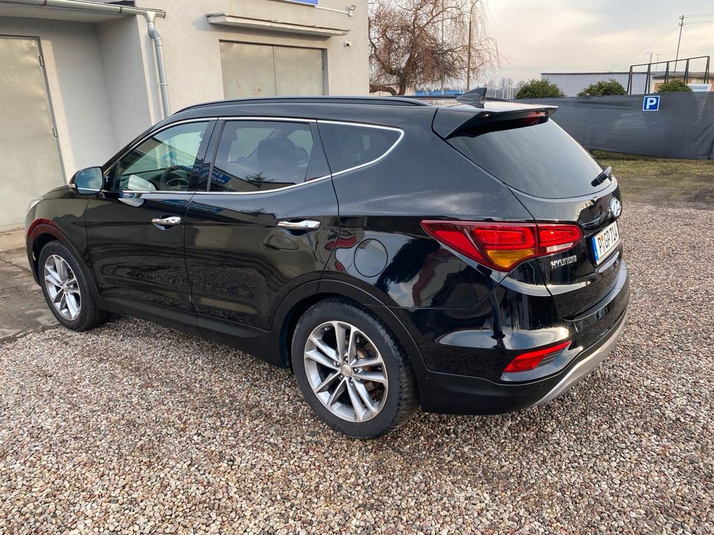 Hyundai SANTA FE