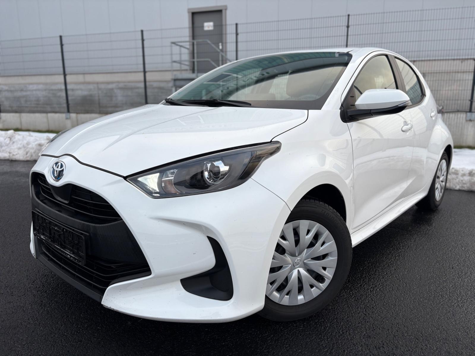 Toyota Yaris 1.5 Hybrid CVT*KAMERA*NAV*Business Edition