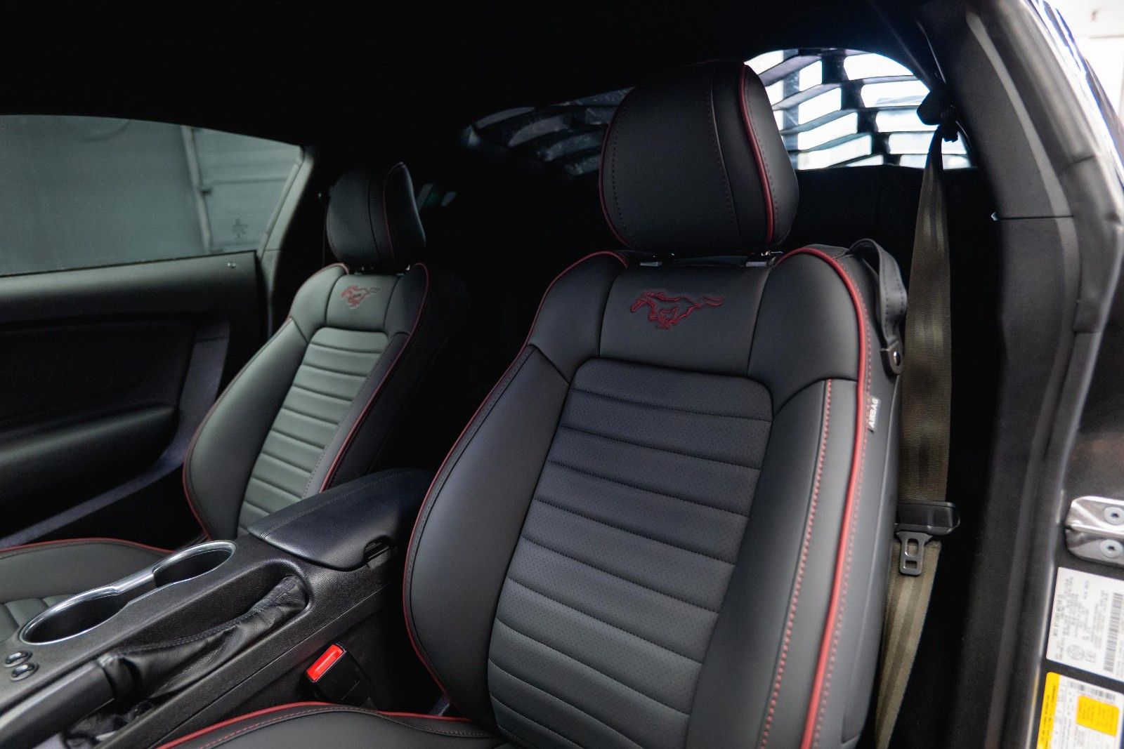 Fahrzeugabbildung Ford Mustang Shelby GT 500 5.0 V8 Performance 6-Gang