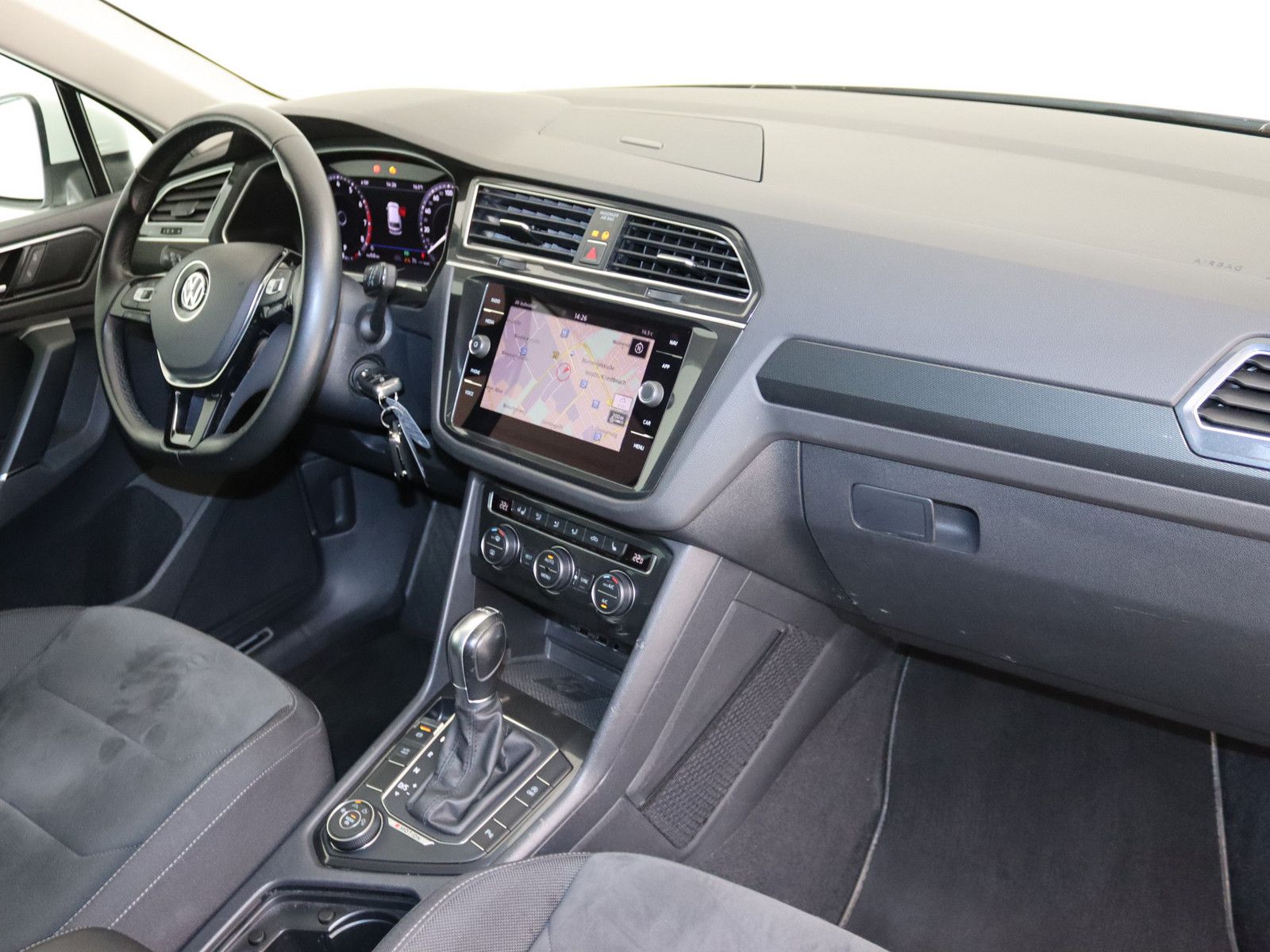 Volkswagen Tiguan 2.0 TSI BMT Highline 4Motion LED AID ACC foto 10