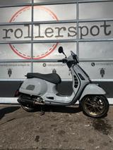 Vespa GTS 300 TECH 22KW Malossi Carbon 13 Zoll Einzels - Vespa Motorräder in Stuttgart