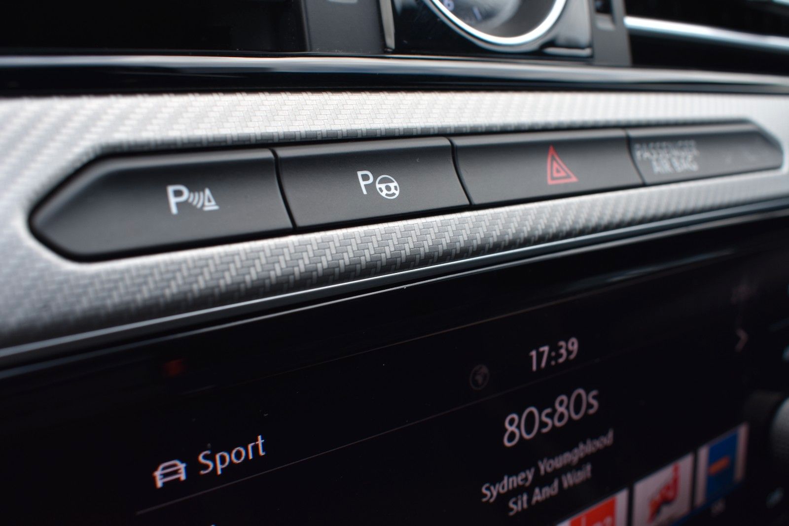 Fahrzeugabbildung Volkswagen Arteon R-Line 4Motion PANO/AHK/STH/MASAGE/DYNAUD