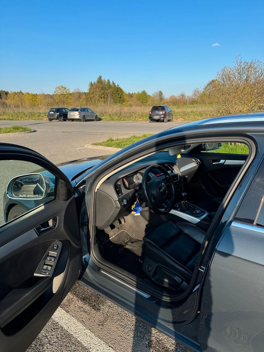 Audi A4 2008 — photo 8