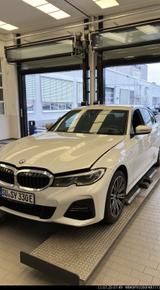 BMW 330e xDrive M Sport Automatik M Sport - BMW 330 in Bonn