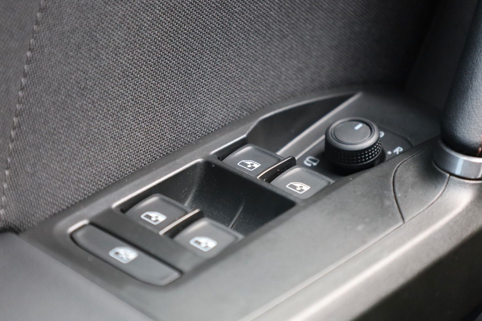 Fahrzeugabbildung CUPRA Formentor 1.5 eTSI 110 kW *Allwetter