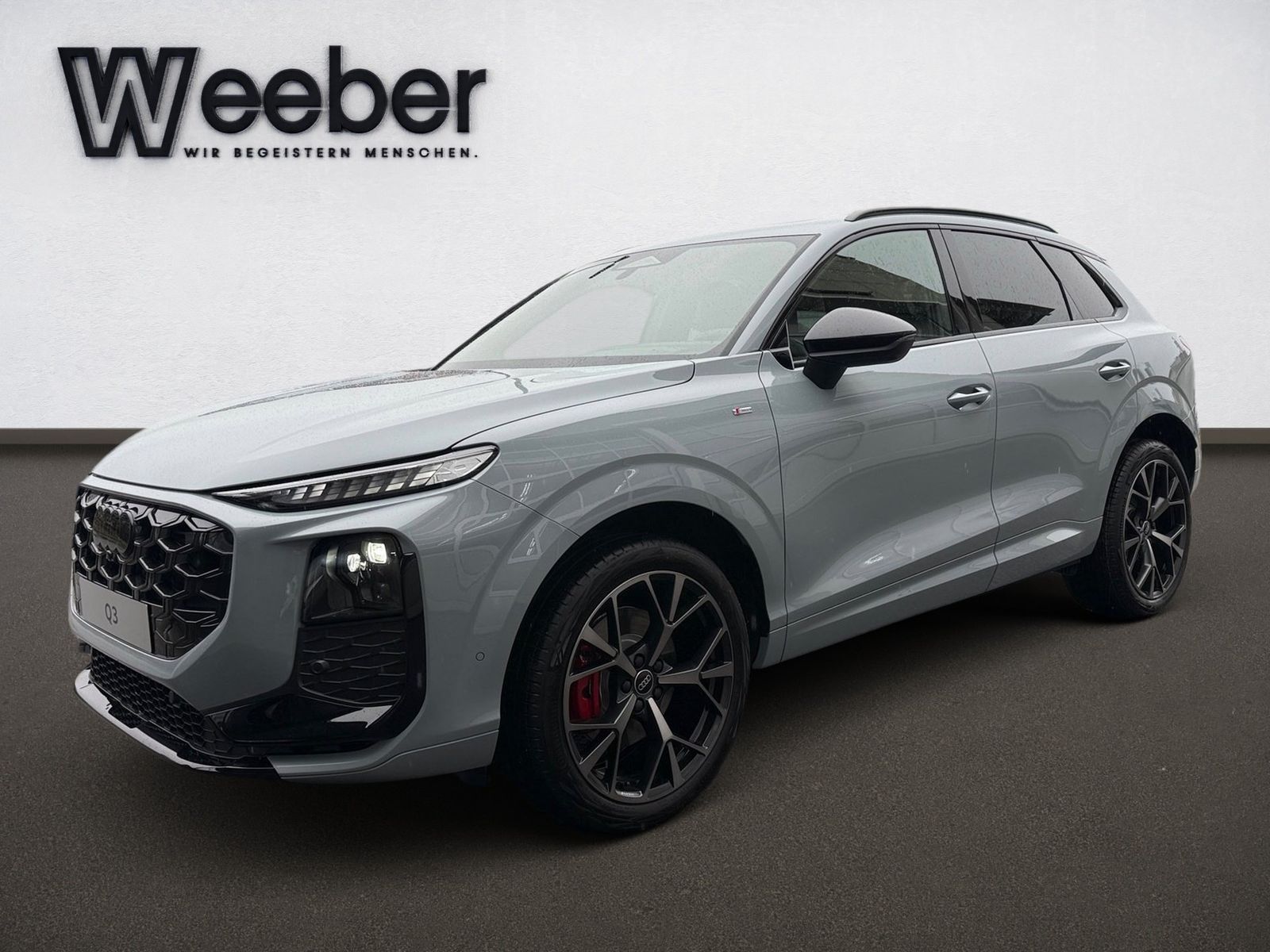 Audi Q3 SUV TFSI quattro S-Tronic Sline HeadUp Panoda imagem 3