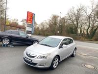 Opel Astra J 1.6 Ecotec Cosmo KLIMATRONIC PDC SHZ MFL