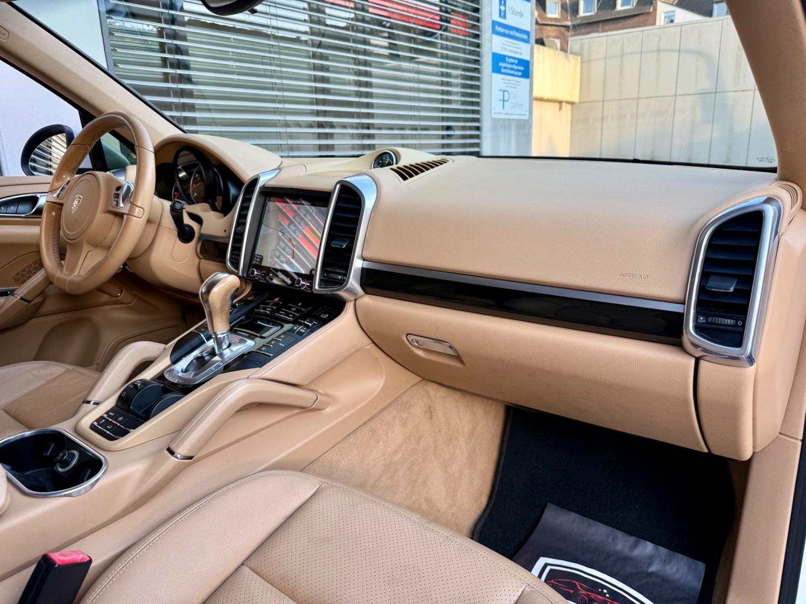 Porsche Cayenne*Sport*Schiebedach*20Zoll*Navi*Bose Sound