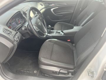 Opel Insignia - 12