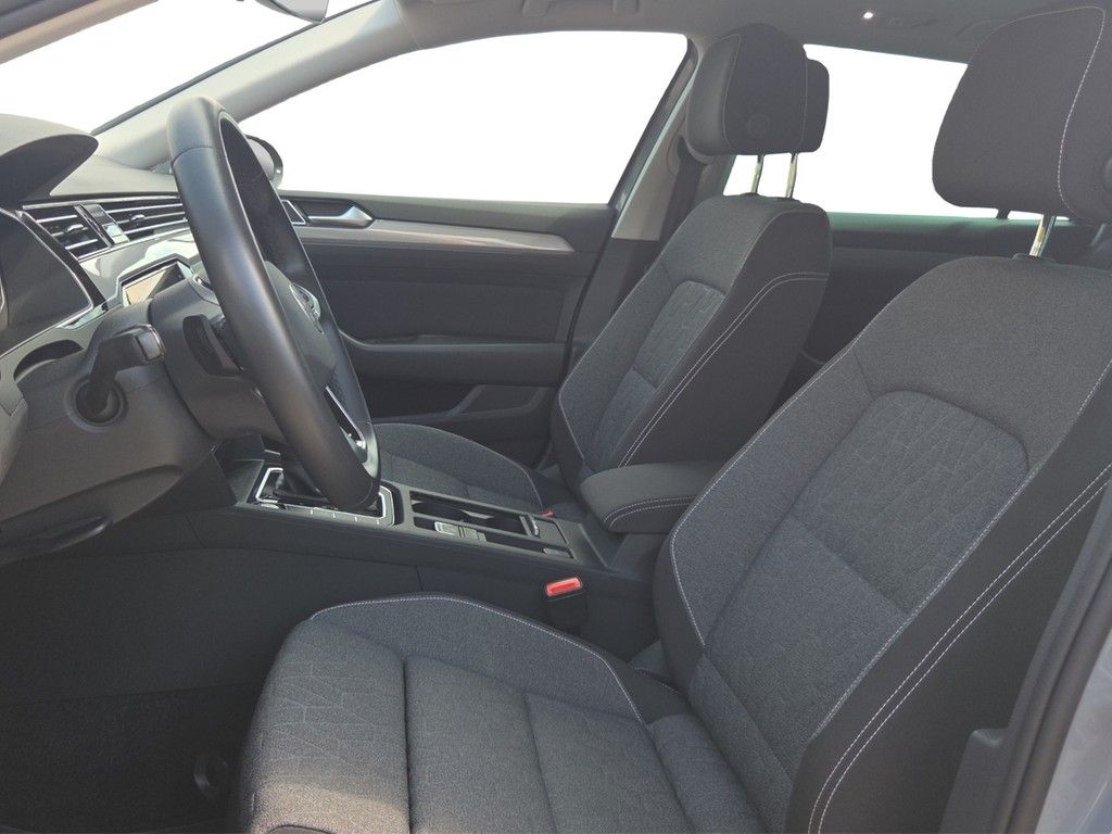 Volkswagen Passat Variant - Bild 12