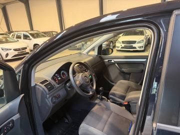 Volkswagen Touran - 9