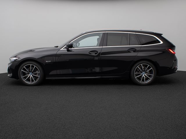 Foto Nummer 11: BMW 330e