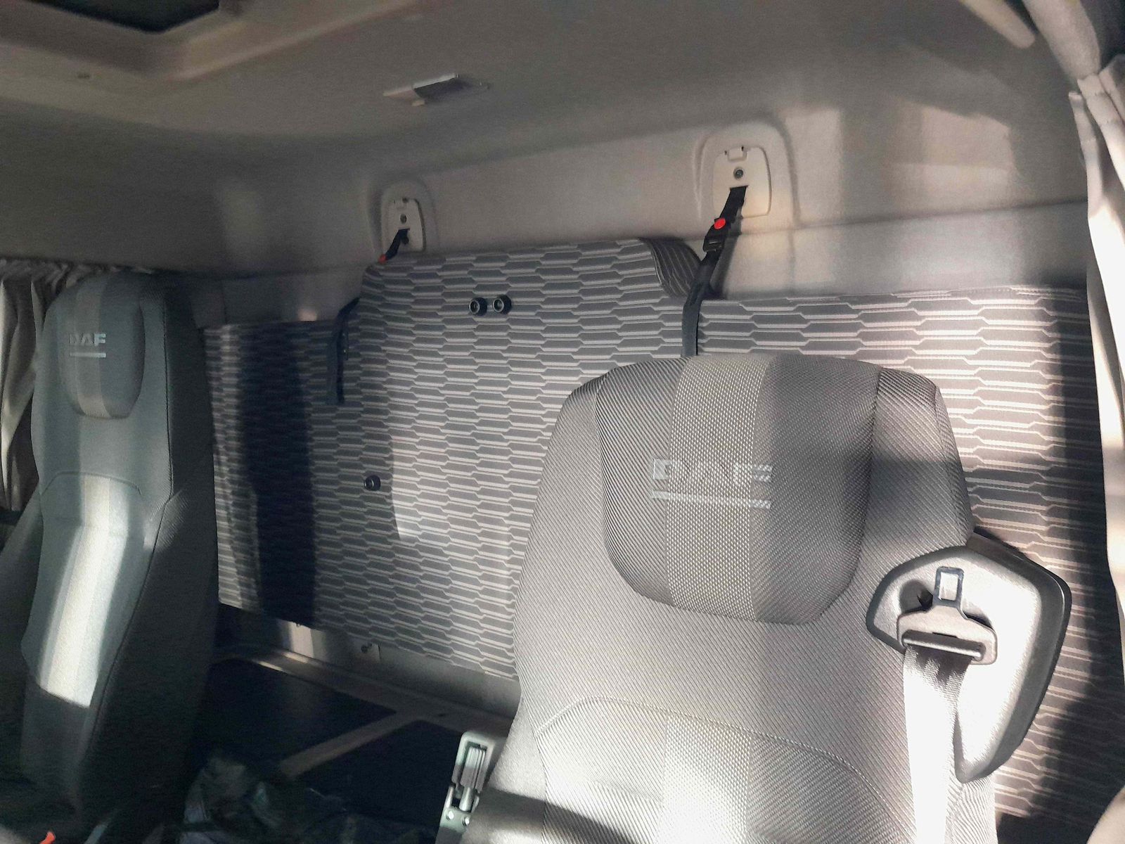 Fahrzeugabbildung DAF FA XB 290 16t Junge Curtainsider